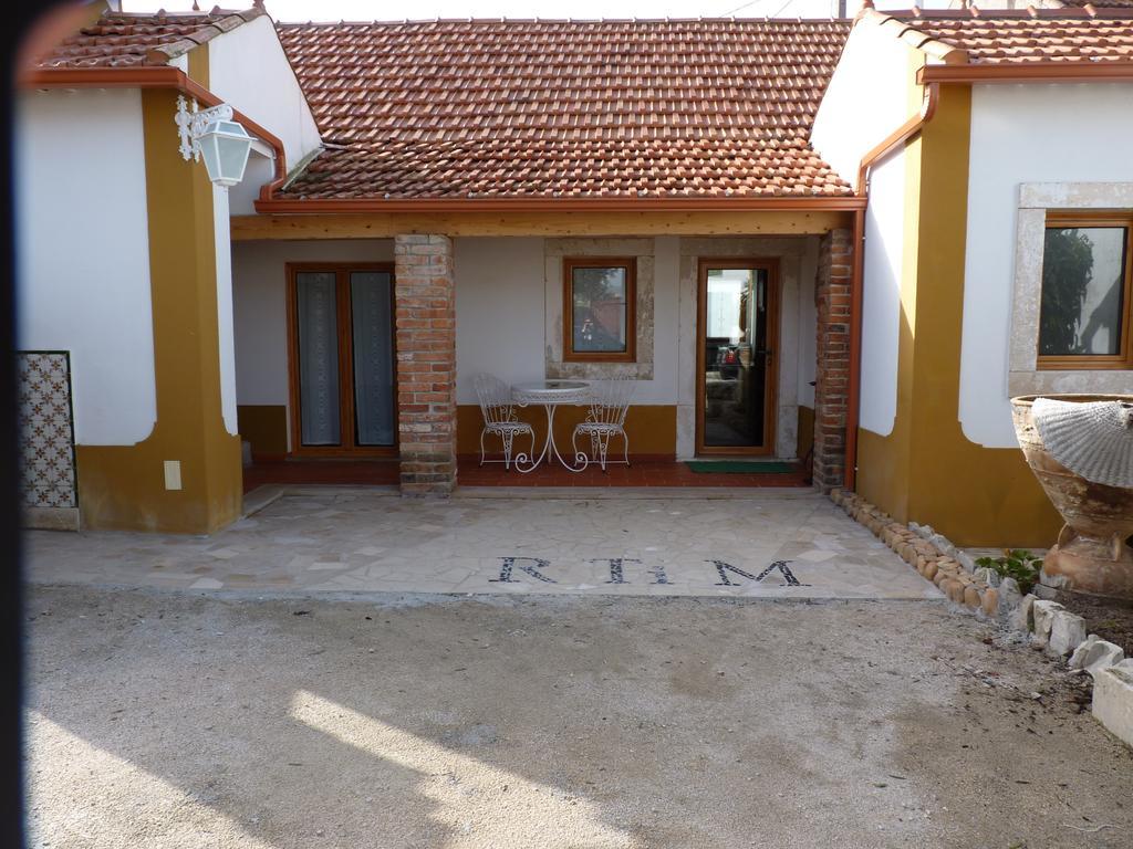 Refugio Da Ti Maria Villa Batalha Exterior photo